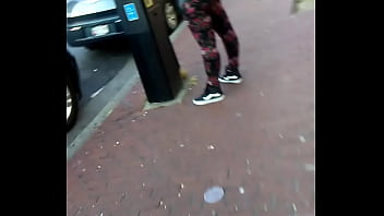 Quick shot of a phat ass