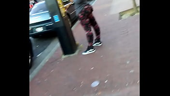 Quick shot of a phat ass