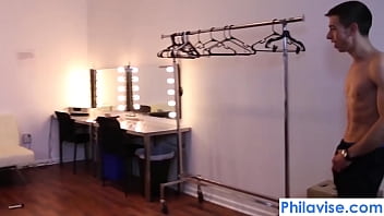 Damn shes a fine blonde