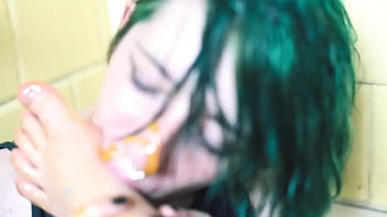 I love having my feet worshipped by sexy alt girls