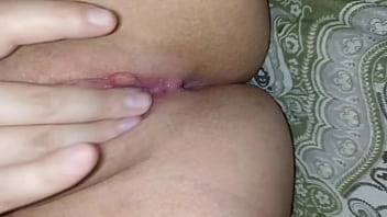 Novinha gozando gostoso com saudades da siririca