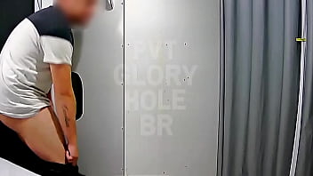 Pauzao E Rabao Do Casado Me Dando Leite No Gloryhole Completo No Red thumbnail