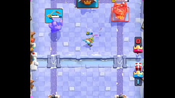 Me cojo a mi rival en clash royale con cementerio y hielo*se rinde*