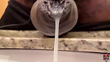 Acho que postei um pedaço desse vídeo em algum momento mas ontem vi esse trecho no cel e resolvi repostar #uncut #cum