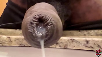 Acho que postei um pedaço desse vídeo em algum momento mas ontem vi esse trecho no cel e resolvi repostar #uncut #cum Acho que postei um pedaço desse vídeo em algum momento mas ontem vi esse trecho no cel e resolvi repostar #uncut #cum