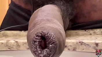 Acho que postei um pedaço desse vídeo em algum momento mas ontem vi esse trecho no cel e resolvi repostar #uncut #cum