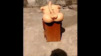 Elvie slutty sexy en extérieur partie 3