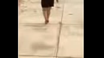 Nalgona enseña la cola