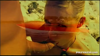 Yasmine gold masturbates while having her asshole drilled on a beach