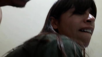 Mi perrita golosa me dice que deje de grabar para cogerla rico