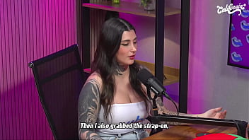 Sacanagem entre as gostosas durante as gravações