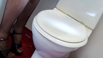 Super hot blonde fucks gloryhole cock