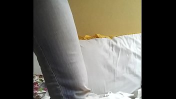 Que harian si me encuentran en la sala haciendo lo que hago ahora