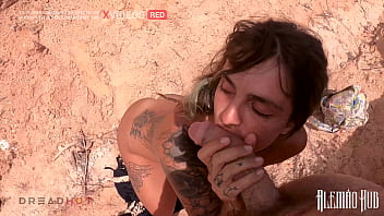 Sexo em público dread hot sentando na praia quase fomos pegos