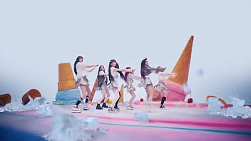 Cheeky icy thang stayc mv Cheeky icy thang stayc mv