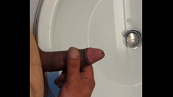 Masturbare Si Ejaculare Multa Sperma în Chiuveta Cu Apa Cu Incetinatoru thumbnail