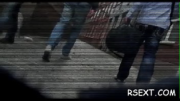 Sexy tattooed babe gives head