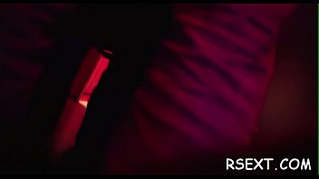 Sexy tattooed babe gives head