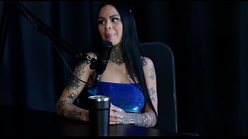 Começou em uma boate fez um fetiche estranho gosta de ser dominadora já sofreu e é bissexual evelyn buarque sheer red