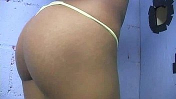 Ebony Hottie Milking Cocks In The Gloryhole 25 thumbnail