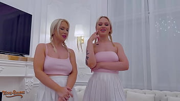 Hot blondes greta foss & vera jarw are milking mr texas's thick cock