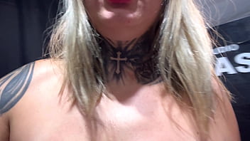 Nossa qui sensação maravilhosa senti o pau pulsando dentro de mim bem na hora que ele vai gozar tudo dentro da minha buceta e no cuzinho e não tira por nada Nossa qui sensação maravilhosa senti o pau pulsando dentro de mim bem na hora que ele vai gozar tudo dentro da minha buceta e no cuzinho e não tira por nada