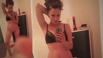 Maried woman make a photo seaion