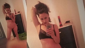 Maried woman make a photo seaion