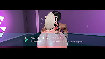 Follando a mi hermanastra me espiaba mientras me duchaba a escondidas