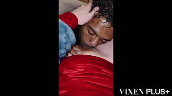 On the way to dinner jia's date shows her his new ride and eats her pussy right on the spot they're not making it to the restaurant