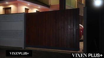 On the way to dinner jia's date shows her his new ride and eats her pussy right on the spot they're not making it to the restaurant