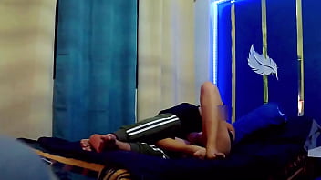 Me afloja una chavita de la uni clip