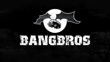 Latina With A Perfect Natural Round Ass thumbnail