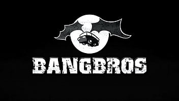 Latina with a perfect natural round ass