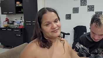 Tatuagem dolorida prefiro dar o cu