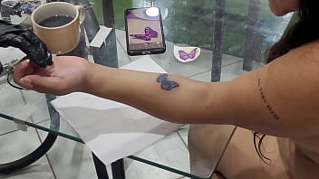 Tatuagem dolorida prefiro dar o cu