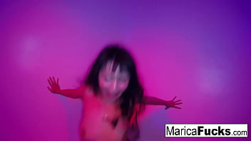 Asian babe loves to fuck