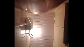 Gostosa exibindo buceta Gostosa exibindo buceta