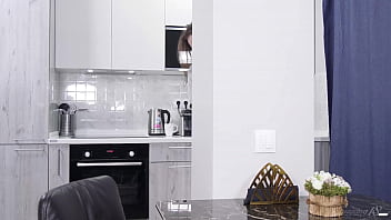 Brunnete beauty milana taylor is rubbing her clit till the end