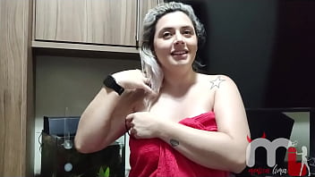 Casada gostosa chama os amigos do corno e fode com eles na cama do casal corno nao aguenta e goza junto Casada gostosa chama os amigos do corno e fode com eles na cama do casal corno nao aguenta e goza junto