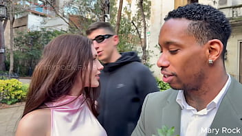 I had an amazing 3some with my hasband and our security guy