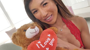Asian slut becomes a valentine's fuck doll for tommy