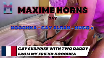 Tous les participants à cette vidéo ont été testés il y a moins de 2 semaines garantissant un tournage 100% saf