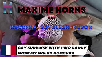 Tous les participants à cette vidéo ont été testés il y a moins de 2 semaines garantissant un tournage 100% saf