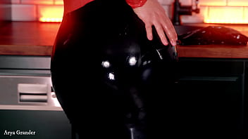 Latex rubber fetish milf
