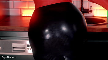Latex rubber fetish milf