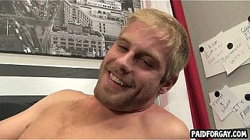 Straight Amateur Hunk Tugs On His Cock For Money thumbnail