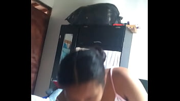 Mi esposa me chupa el pene cuando ella quiere