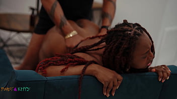 Kittylove gets fucked poolside