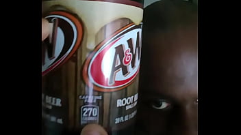 Who wants some caffeine free rootbeer soda beverage with rootbeer flavored anus for free 3